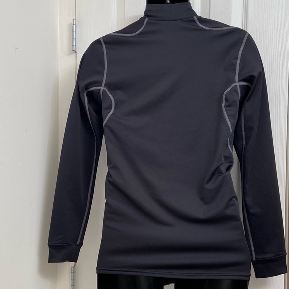 Nike Pro men dri fit men black long sleeves  logo shirt. Size M. Used. - Picture 5 of 9